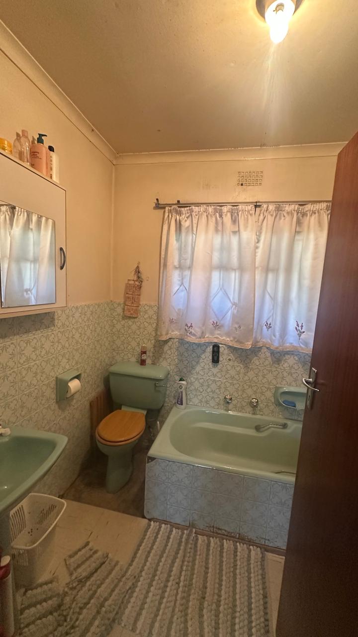 6 Bedroom Property for Sale in Reyno Ridge Mpumalanga