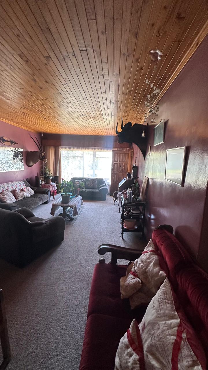 6 Bedroom Property for Sale in Reyno Ridge Mpumalanga