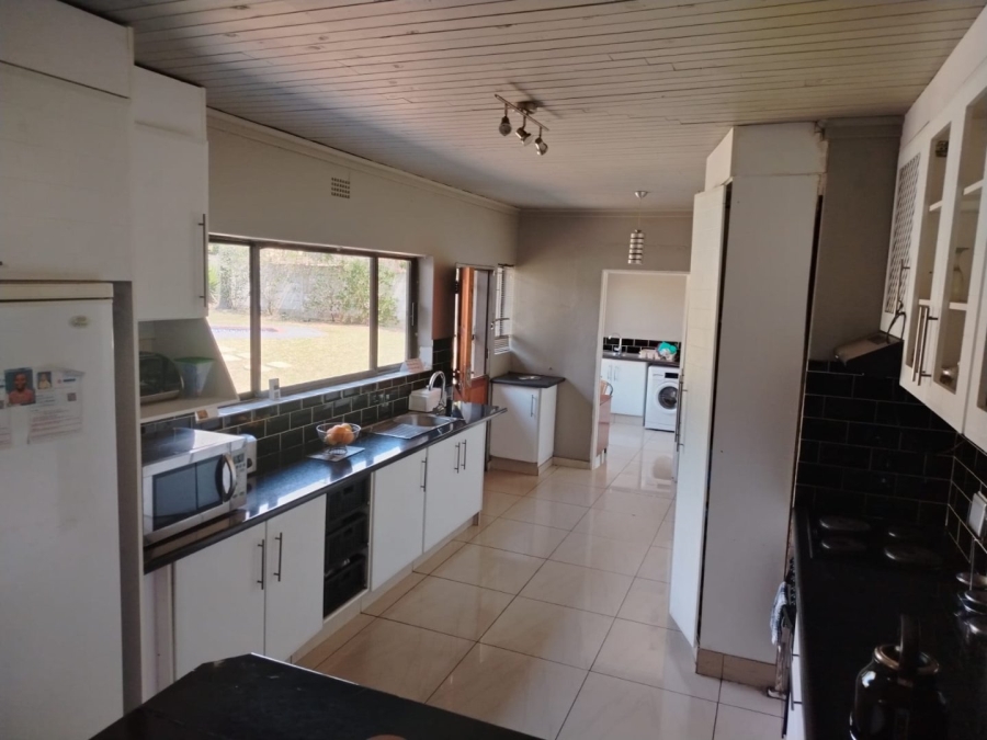 5 Bedroom Property for Sale in Model Park Mpumalanga