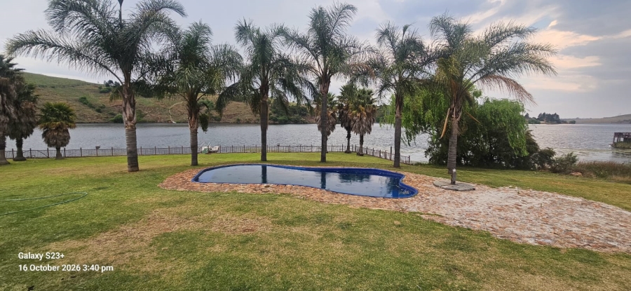 4 Bedroom Property for Sale in Golden Mile Mpumalanga