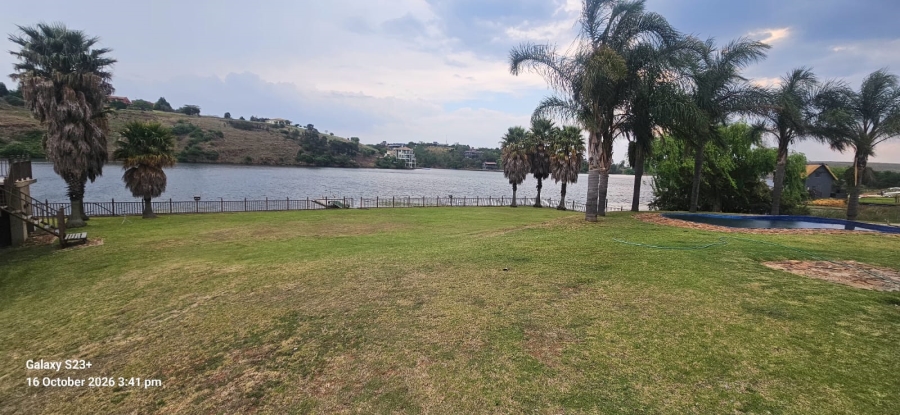 4 Bedroom Property for Sale in Golden Mile Mpumalanga