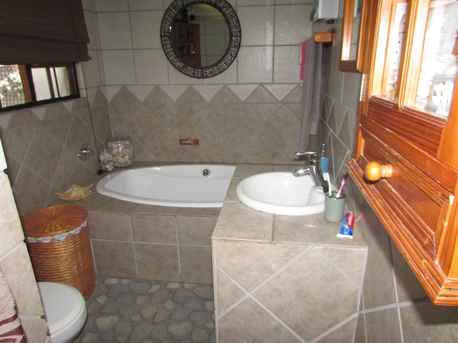 4 Bedroom Property for Sale in West Acres Ext 13 Mpumalanga
