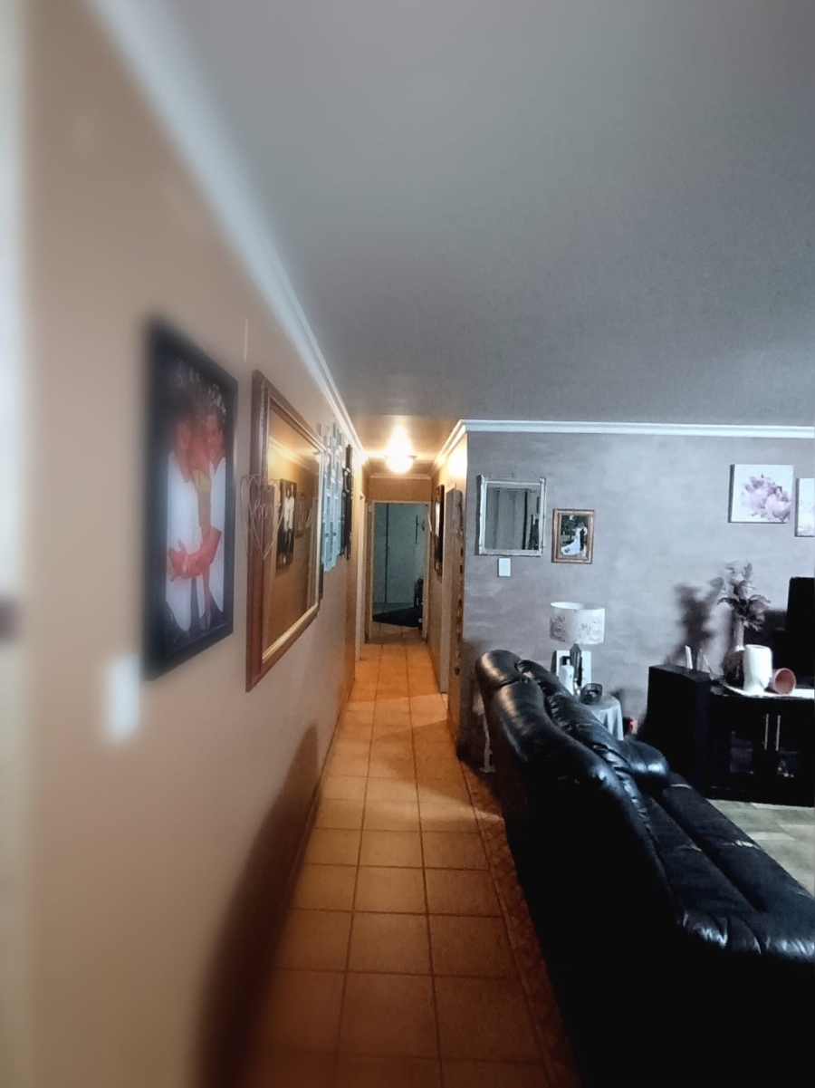3 Bedroom Property for Sale in Reyno Ridge Mpumalanga