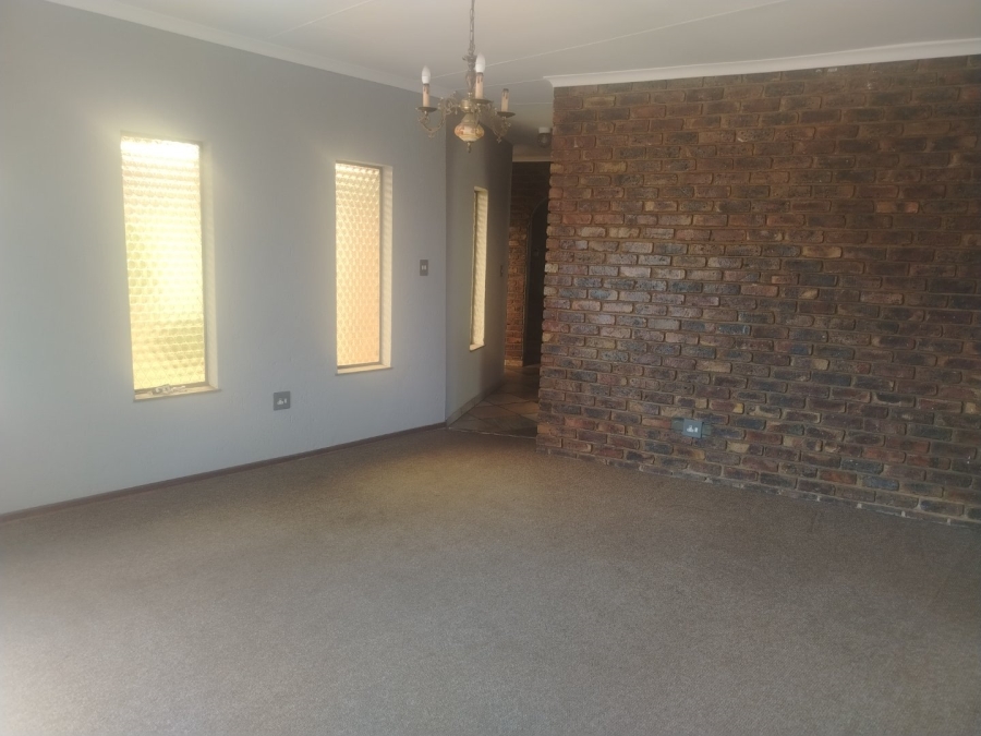 5 Bedroom Property for Sale in Del Judor Ext 4 Mpumalanga