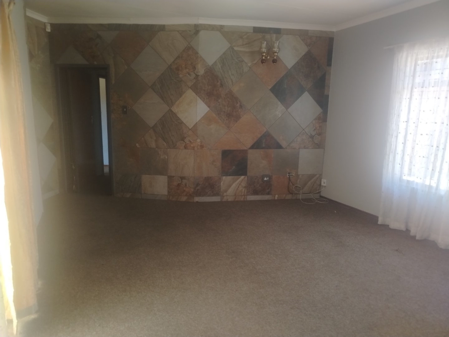 5 Bedroom Property for Sale in Del Judor Ext 4 Mpumalanga