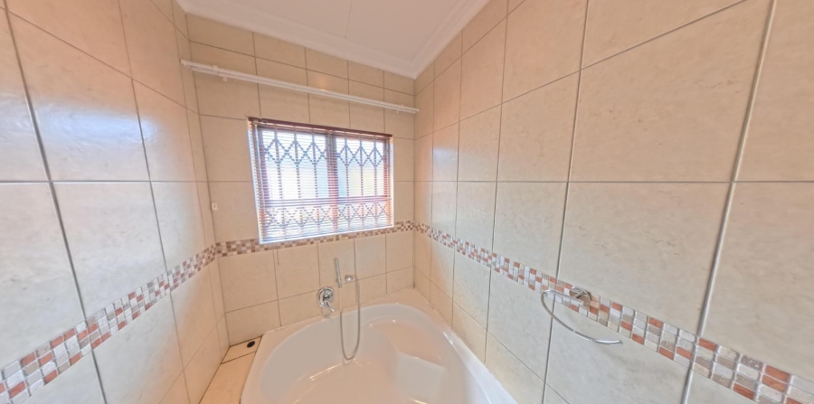 3 Bedroom Property for Sale in Reyno Ridge Mpumalanga