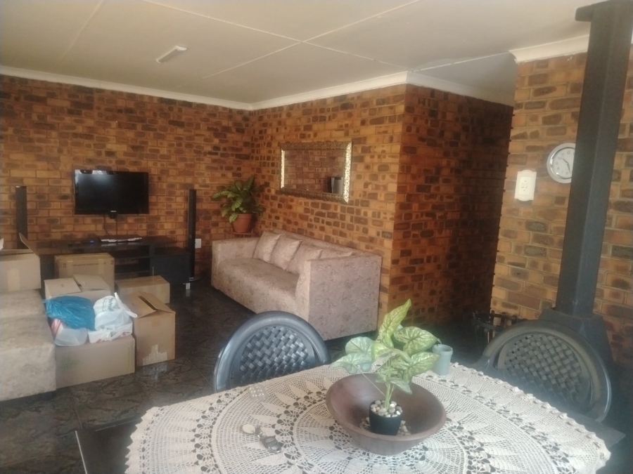 3 Bedroom Property for Sale in Witbank Ext 16 Mpumalanga