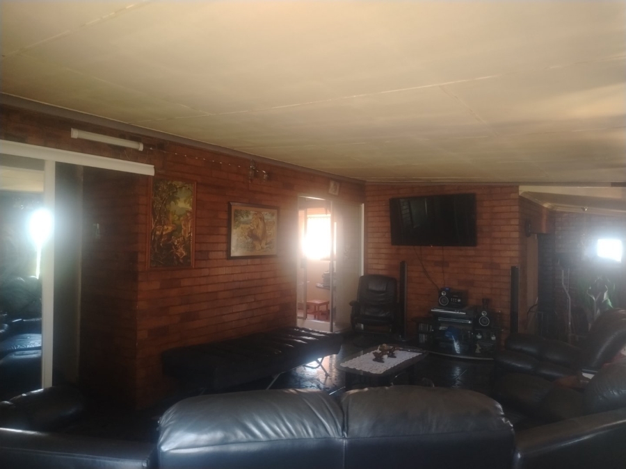 3 Bedroom Property for Sale in Witbank Ext 16 Mpumalanga