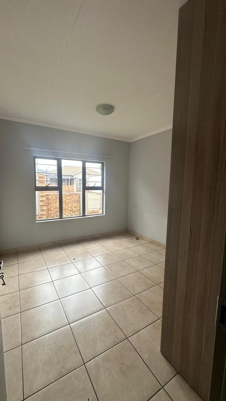 To Let 3 Bedroom Property for Rent in Dixon A H Mpumalanga