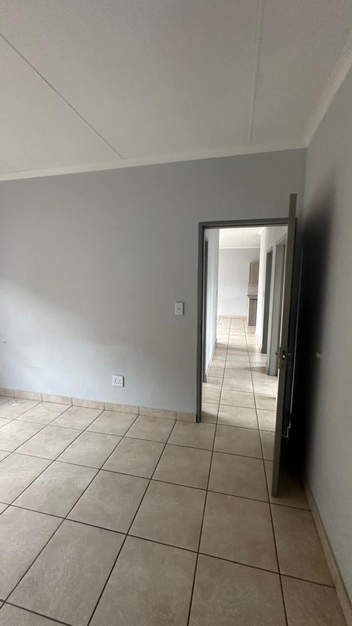 To Let 3 Bedroom Property for Rent in Dixon A H Mpumalanga