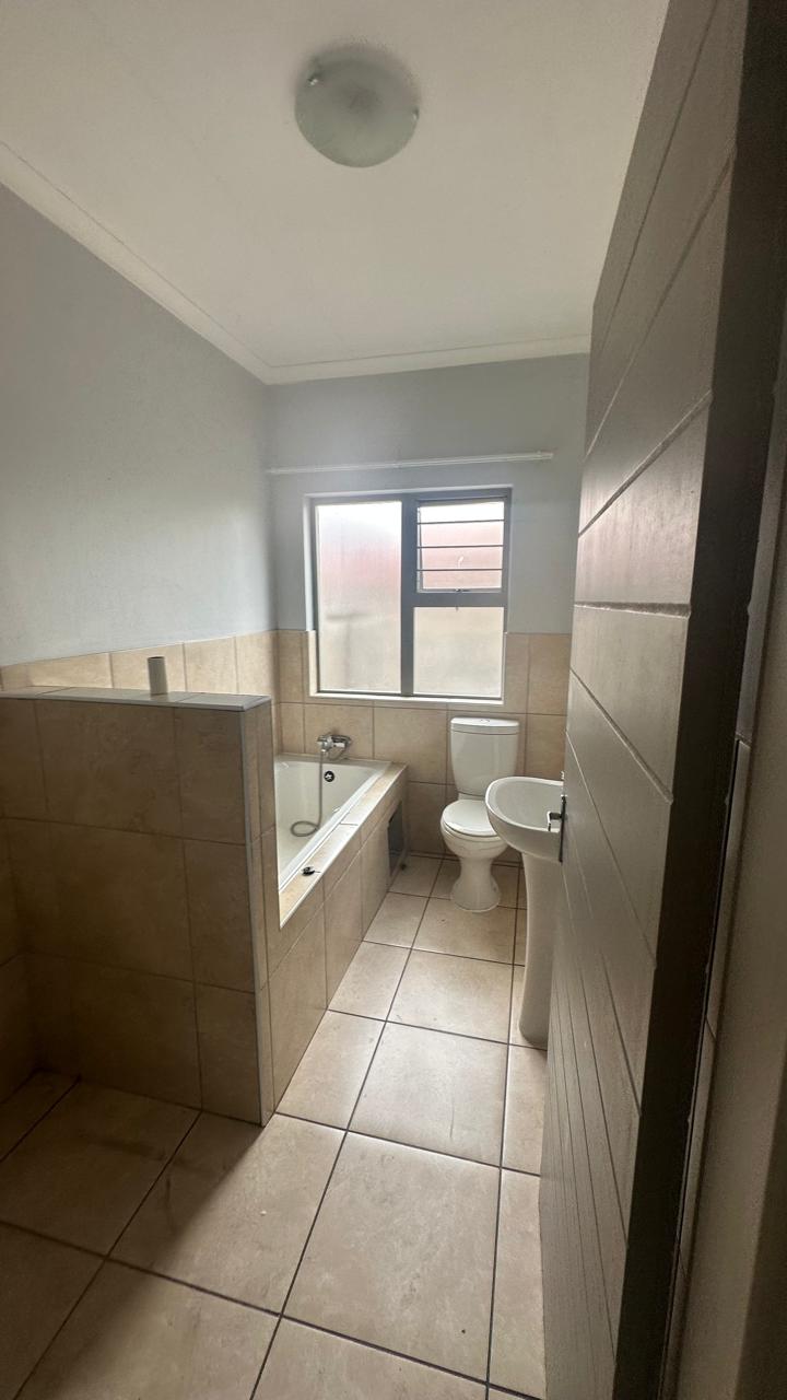 To Let 3 Bedroom Property for Rent in Dixon A H Mpumalanga