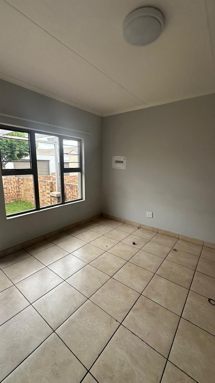 To Let 3 Bedroom Property for Rent in Dixon A H Mpumalanga