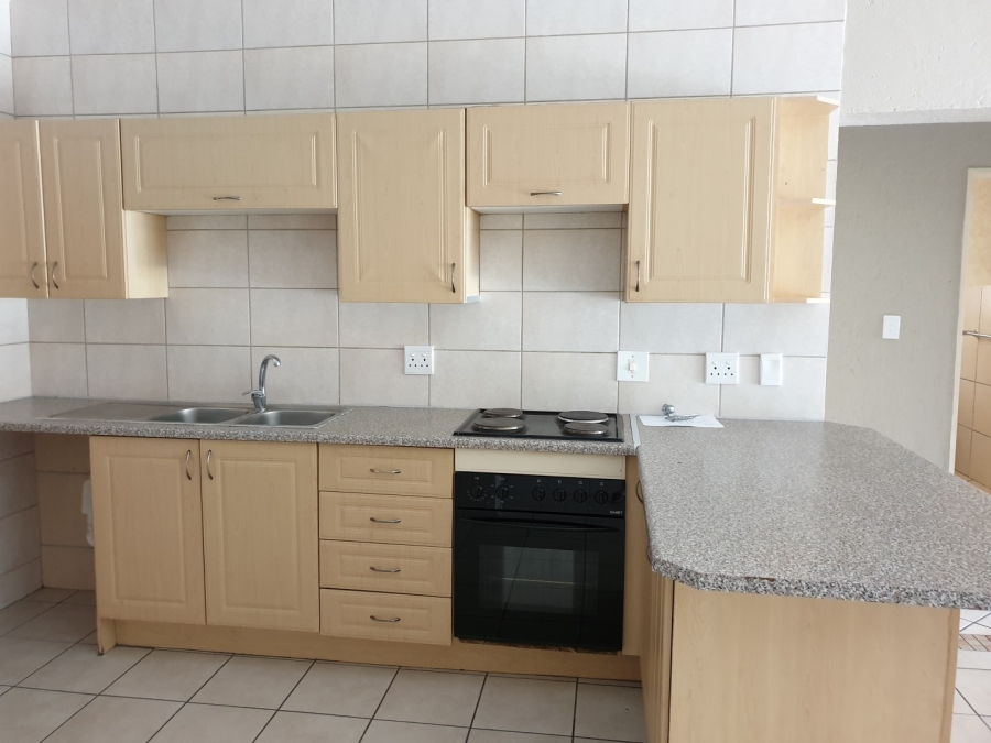 To Let 2 Bedroom Property for Rent in Stonehenge Mpumalanga