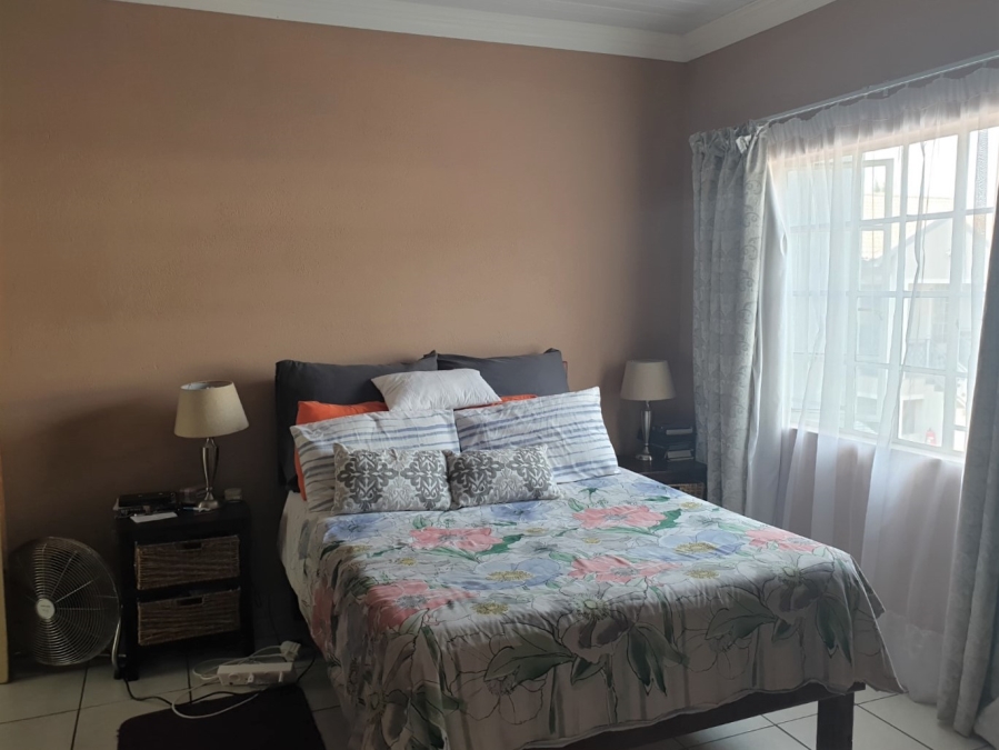 To Let 2 Bedroom Property for Rent in Nelspruit Ext 1 Mpumalanga