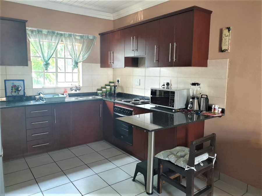 To Let 2 Bedroom Property for Rent in Nelspruit Ext 1 Mpumalanga