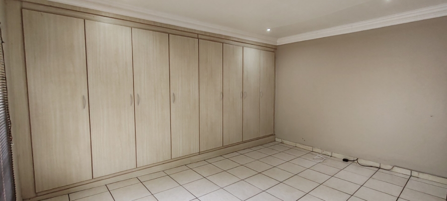 To Let 4 Bedroom Property for Rent in Nelspruit Rural Mpumalanga