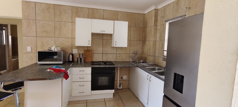 To Let 2 Bedroom Property for Rent in Stonehenge Mpumalanga