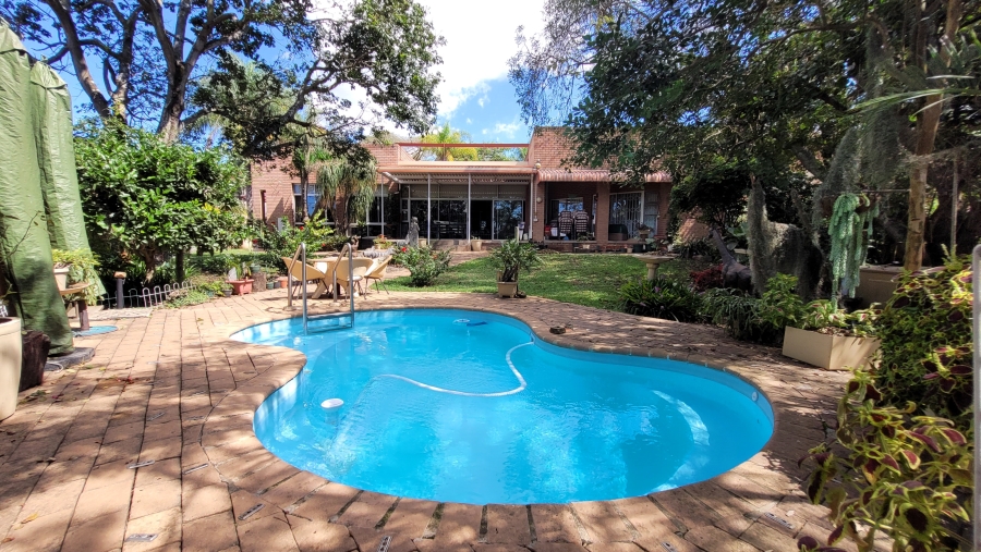 5 Bedroom Property for Sale in Nelspruit Ext 11 Mpumalanga