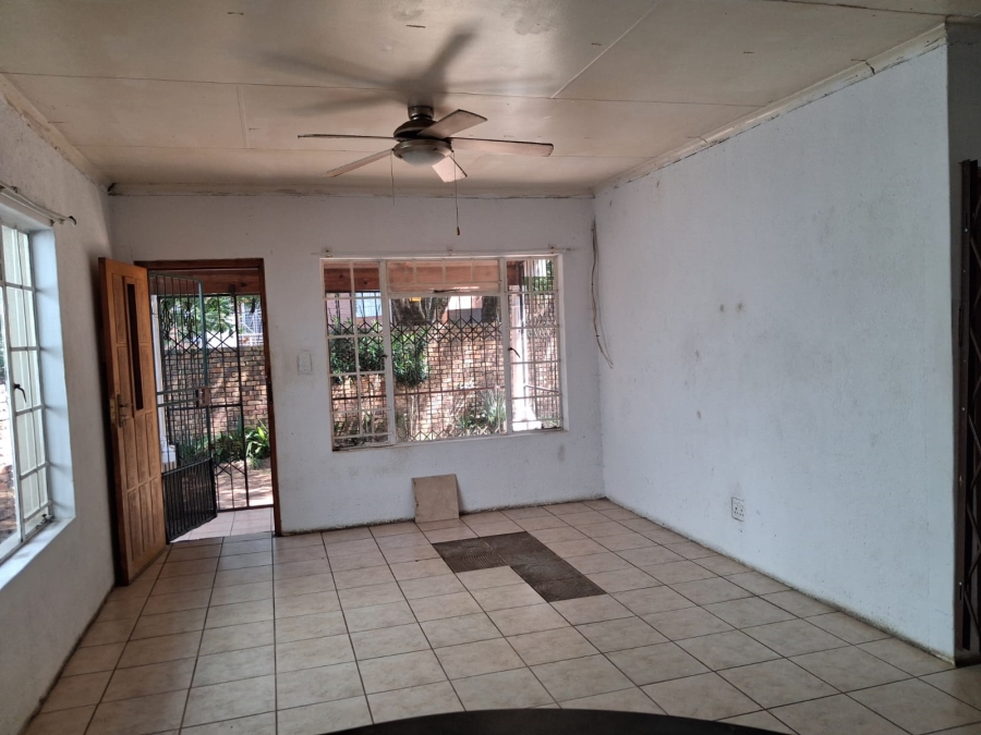 2 Bedroom Property for Sale in Nelspruit Ext 2 Mpumalanga