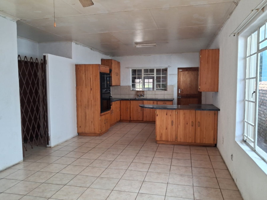 2 Bedroom Property for Sale in Nelspruit Ext 2 Mpumalanga