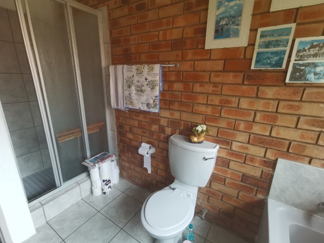 To Let 2 Bedroom Property for Rent in West Acres Mpumalanga