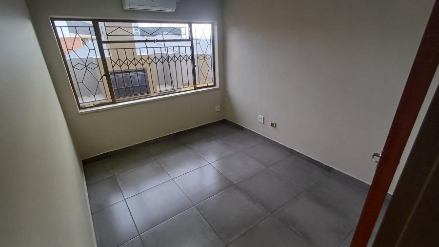 To Let commercial Property for Rent in Sonheuwel Mpumalanga