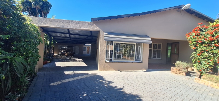 To Let 3 Bedroom Property for Rent in Nelspruit Ext 11 Mpumalanga