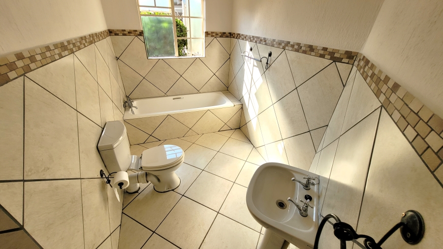 3 Bedroom Property for Sale in Stonehenge Mpumalanga