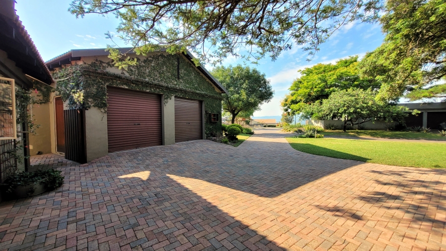 3 Bedroom Property for Sale in Stonehenge Mpumalanga