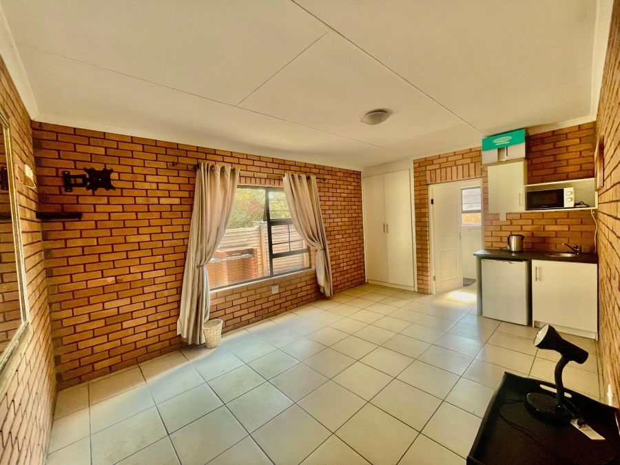 To Let 5 Bedroom Property for Rent in Evander Mpumalanga