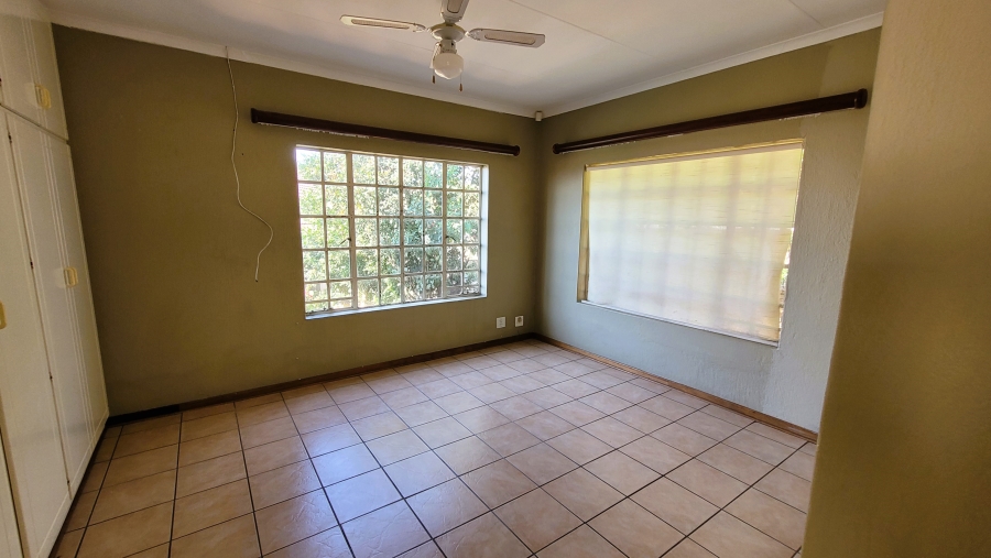 3 Bedroom Property for Sale in Stonehenge Mpumalanga