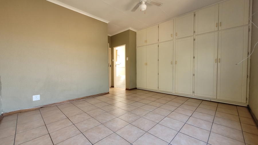 3 Bedroom Property for Sale in Stonehenge Mpumalanga
