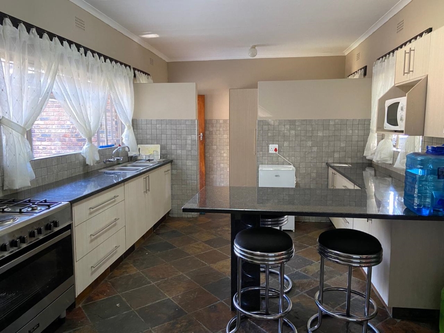 To Let 1 Bedroom Property for Rent in Gholfsig Mpumalanga