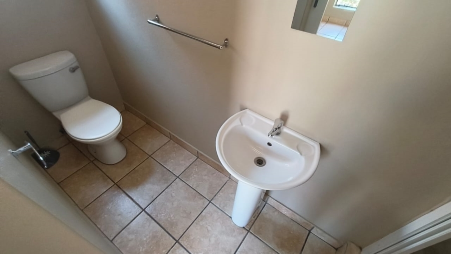 To Let 1 Bedroom Property for Rent in Nelspruit Ext 29 Mpumalanga