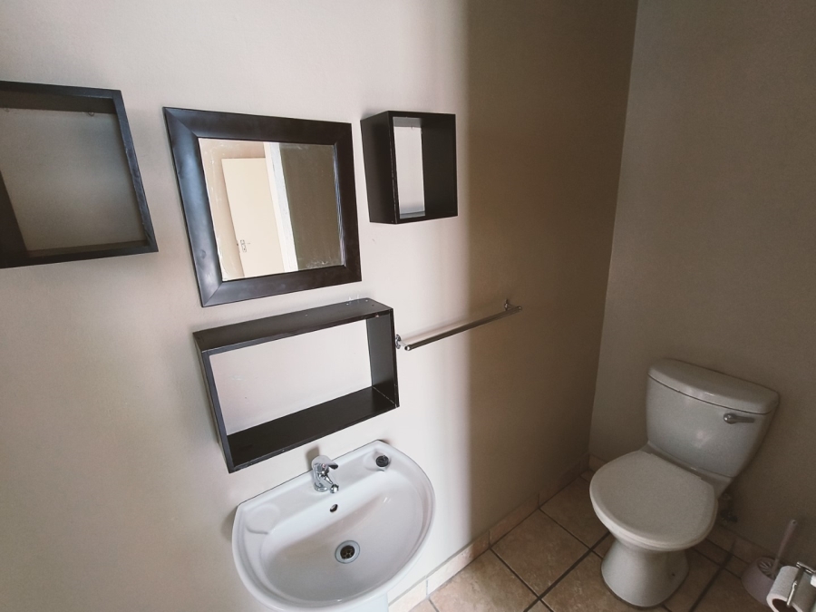 1 Bedroom Property for Sale in Nelspruit Ext 29 Mpumalanga