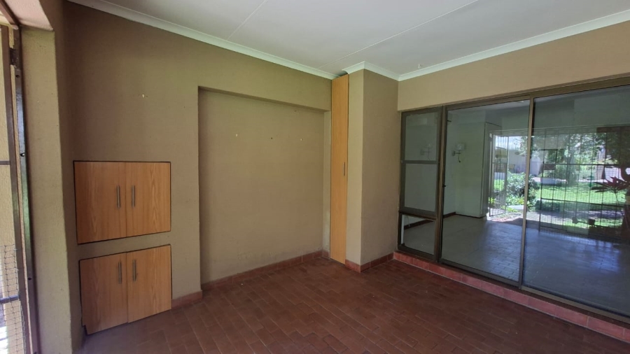 1 Bedroom Property for Sale in West Acres Mpumalanga