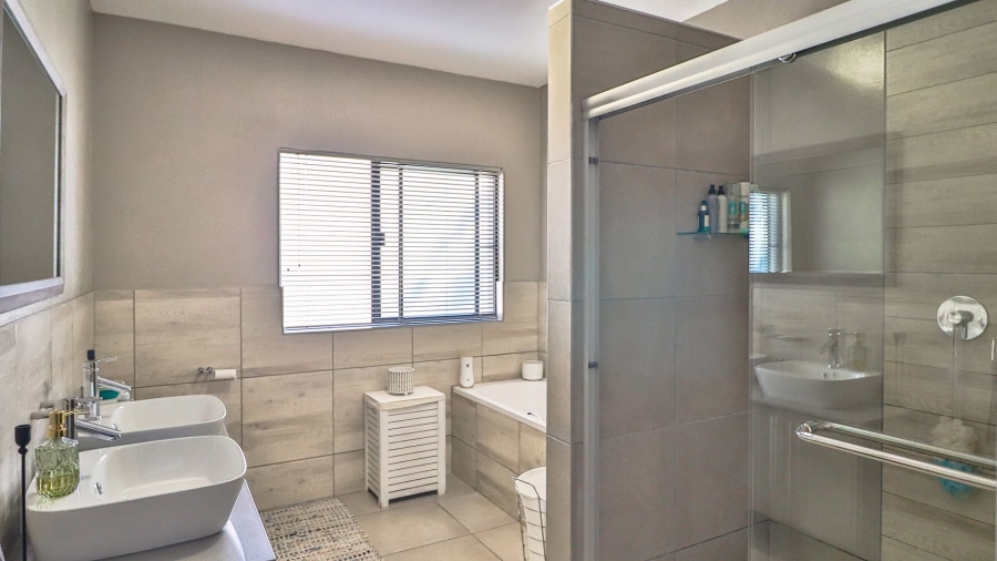 4 Bedroom Property for Sale in Sonheuwel Mpumalanga