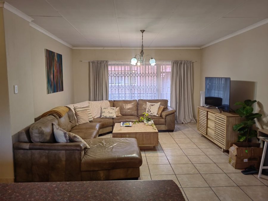 2 Bedroom Property for Sale in Ermelo Mpumalanga