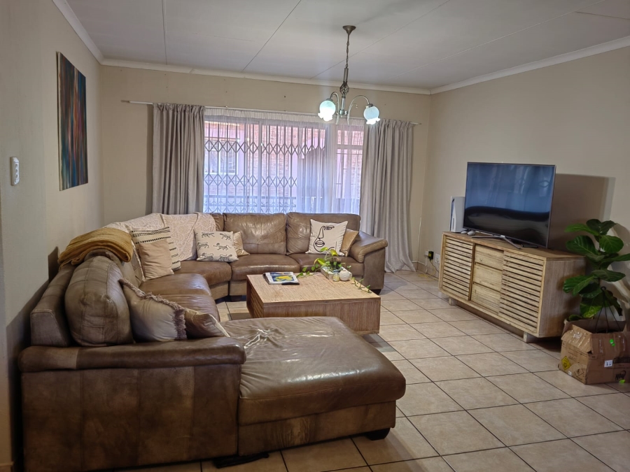 2 Bedroom Property for Sale in Ermelo Mpumalanga