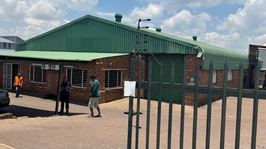Commercial Property for Sale in Witbank Ext 9 Mpumalanga