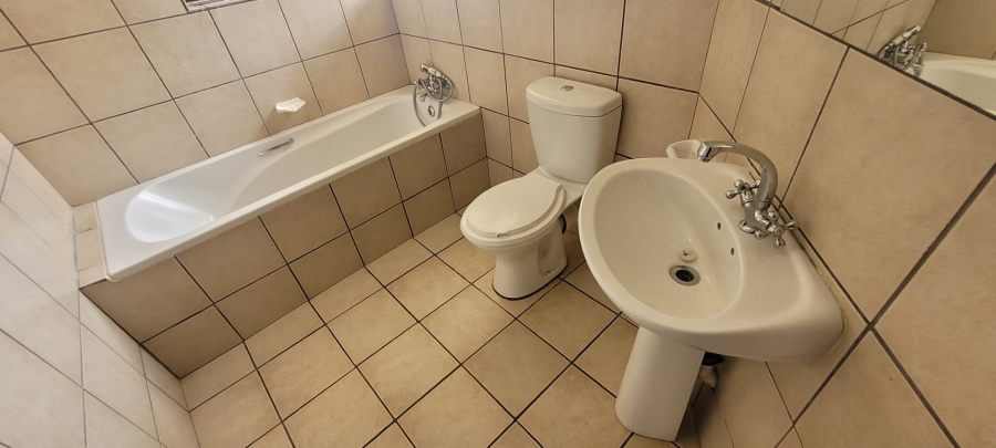 To Let 2 Bedroom Property for Rent in White River Ext 18 Mpumalanga