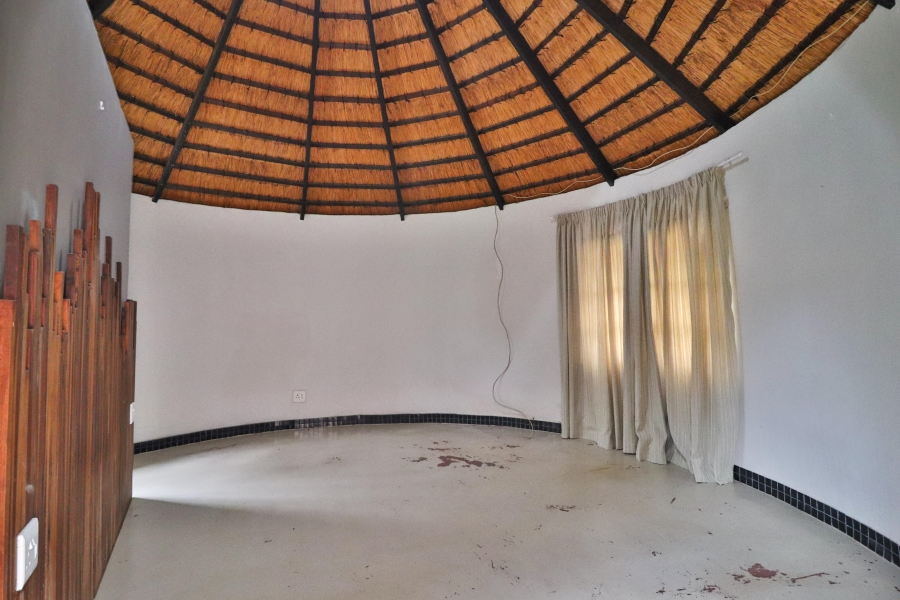 7 Bedroom Property for Sale in White River Mpumalanga