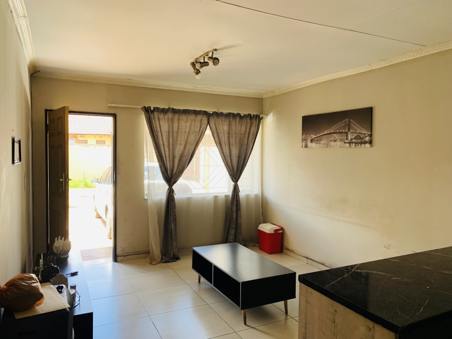 2 Bedroom Property for Sale in Mountain View Mpumalanga