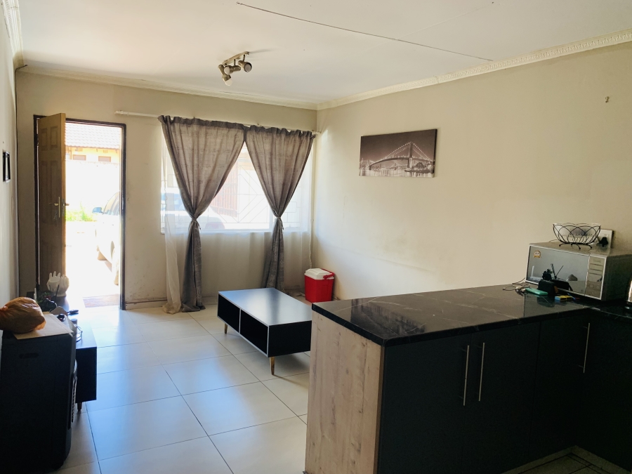 2 Bedroom Property for Sale in Mountain View Mpumalanga