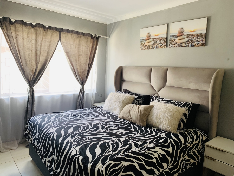 2 Bedroom Property for Sale in Mountain View Mpumalanga