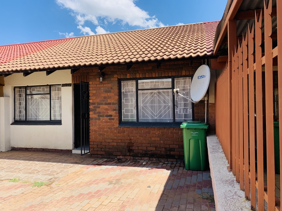 2 Bedroom Property for Sale in Mountain View Mpumalanga