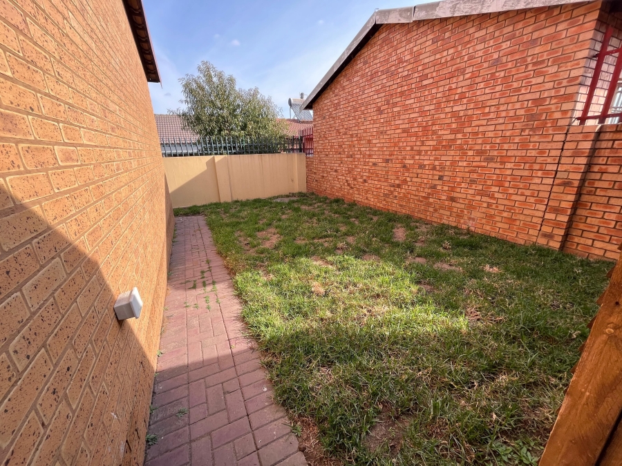 To Let 3 Bedroom Property for Rent in South View Mpumalanga
