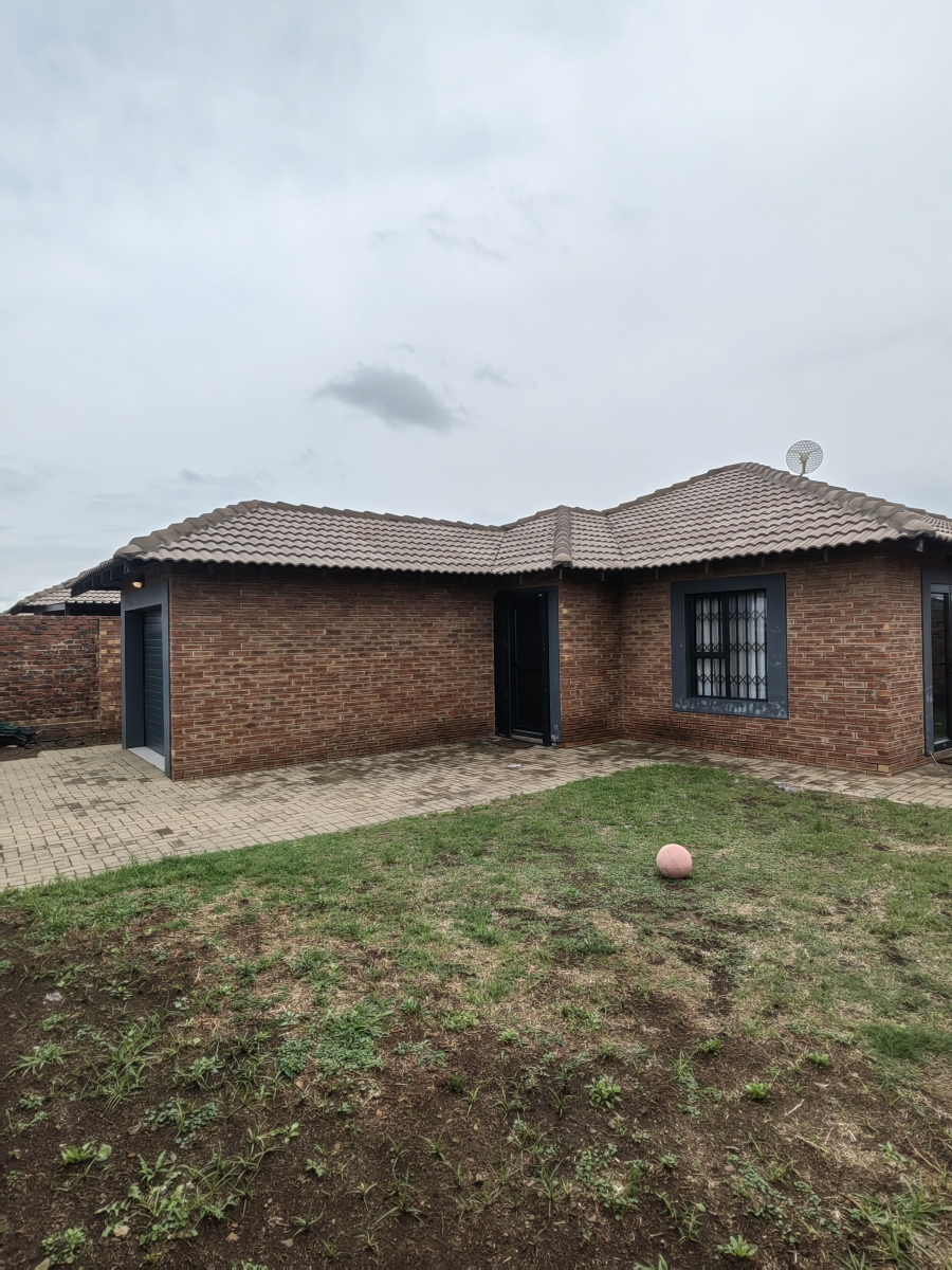 To Let 2 Bedroom Property for Rent in Secunda Mpumalanga