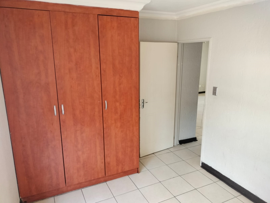 To Let 2 Bedroom Property for Rent in Sonheuwel Mpumalanga