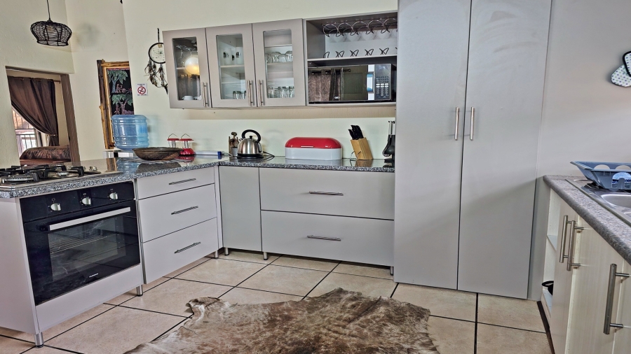 2 Bedroom Property for Sale in Marloth Park Mpumalanga